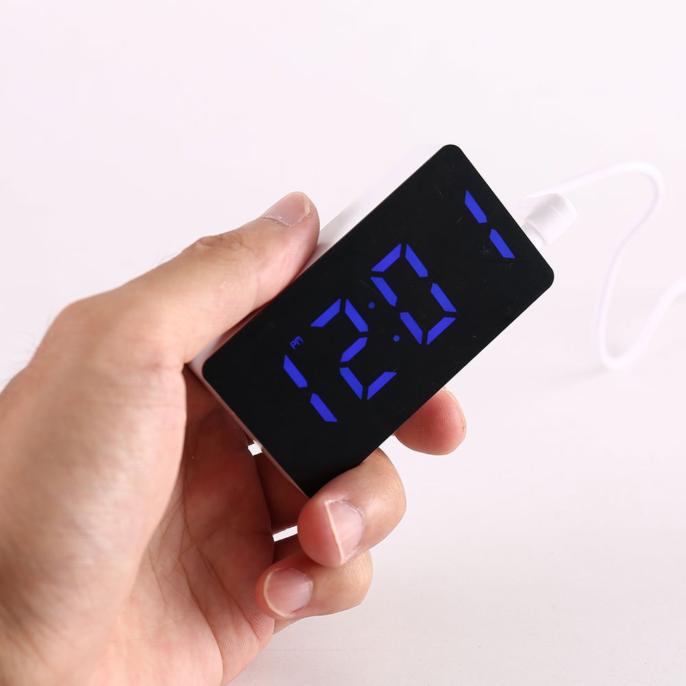 LED elektronische Uhr Spiegel  – Led Desk Clock Bewertung und Preis